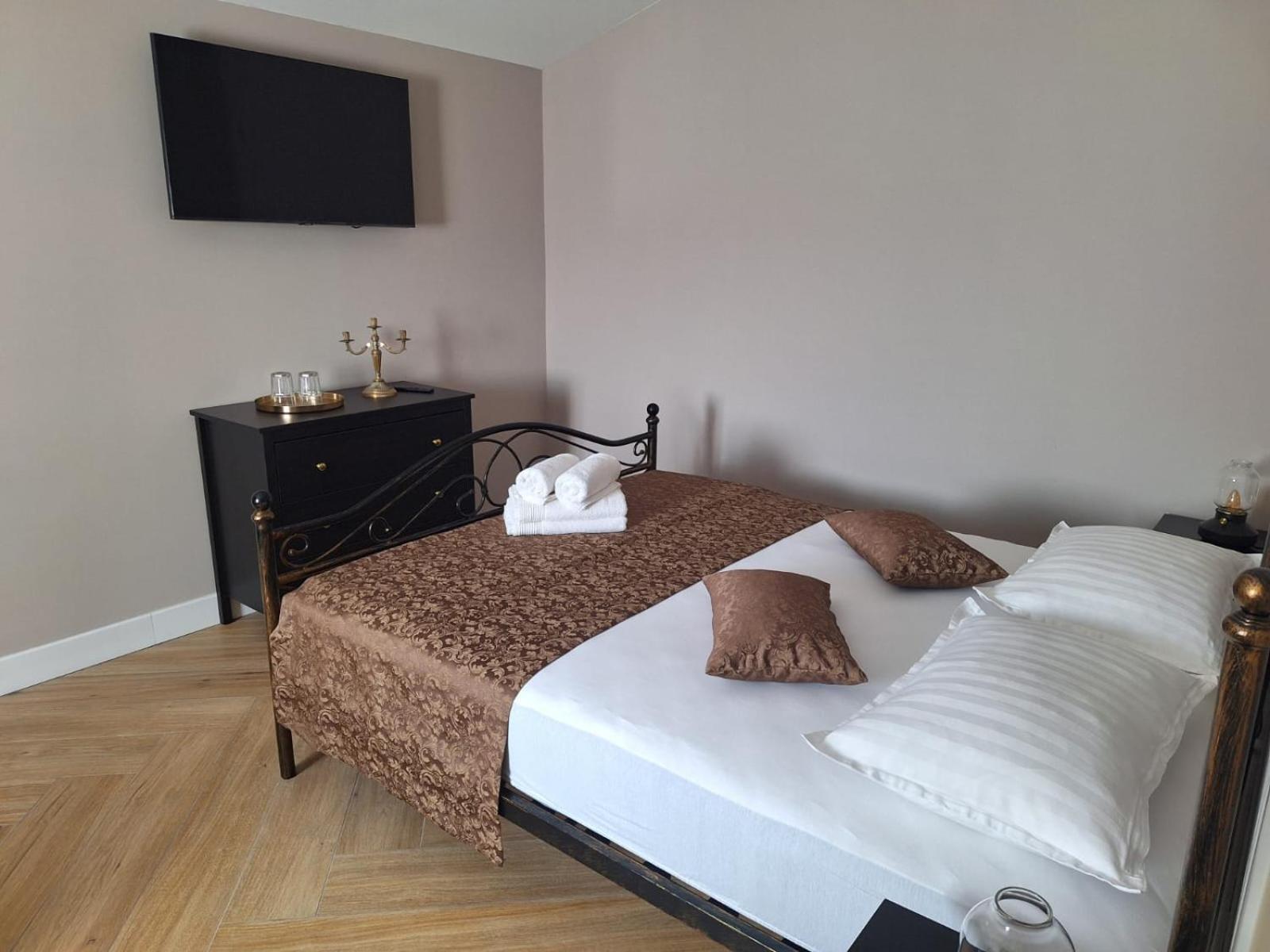 Villa "Pied-A-Terre" Residence & Spa 우마그 외부 사진